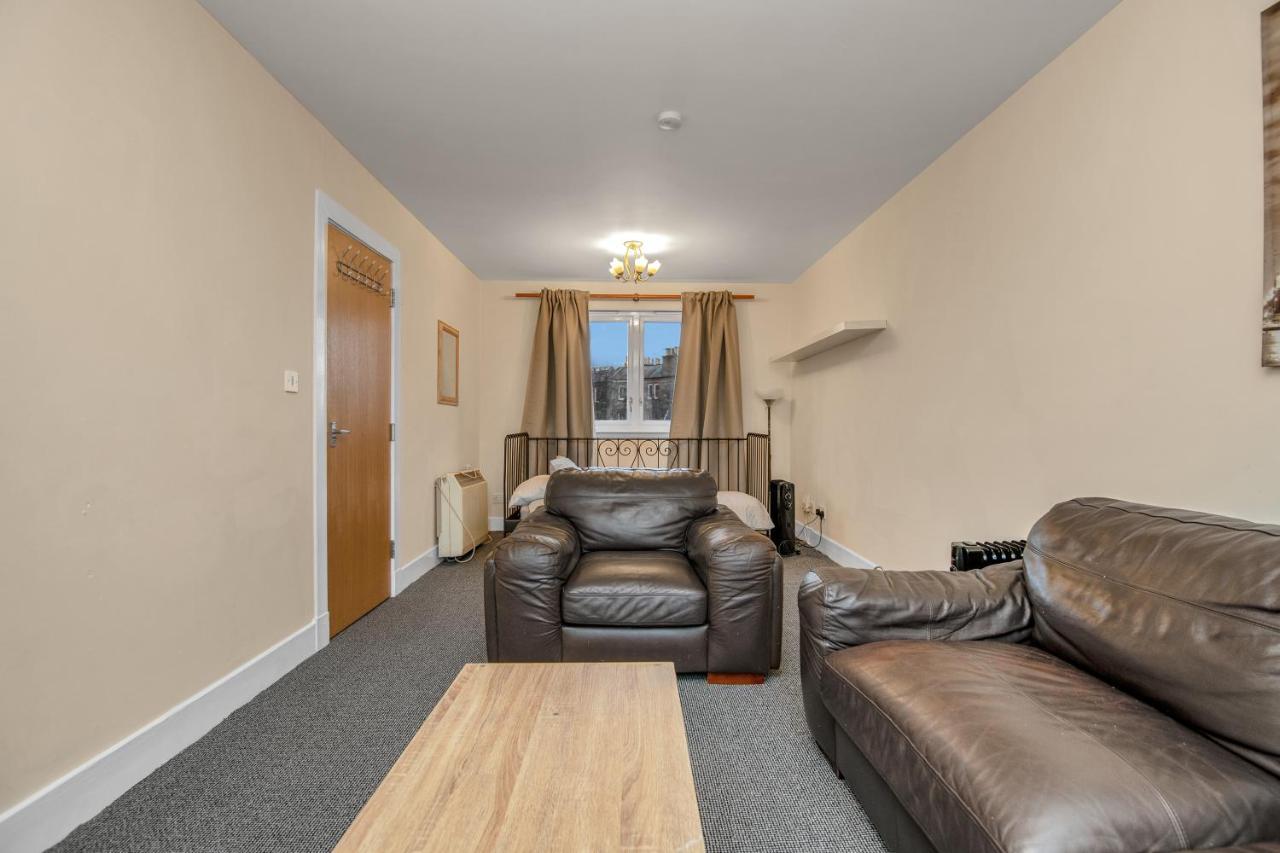 Edinburgh City Center Coady Apartment Sleeps 5 Free Car Park Space المظهر الخارجي الصورة