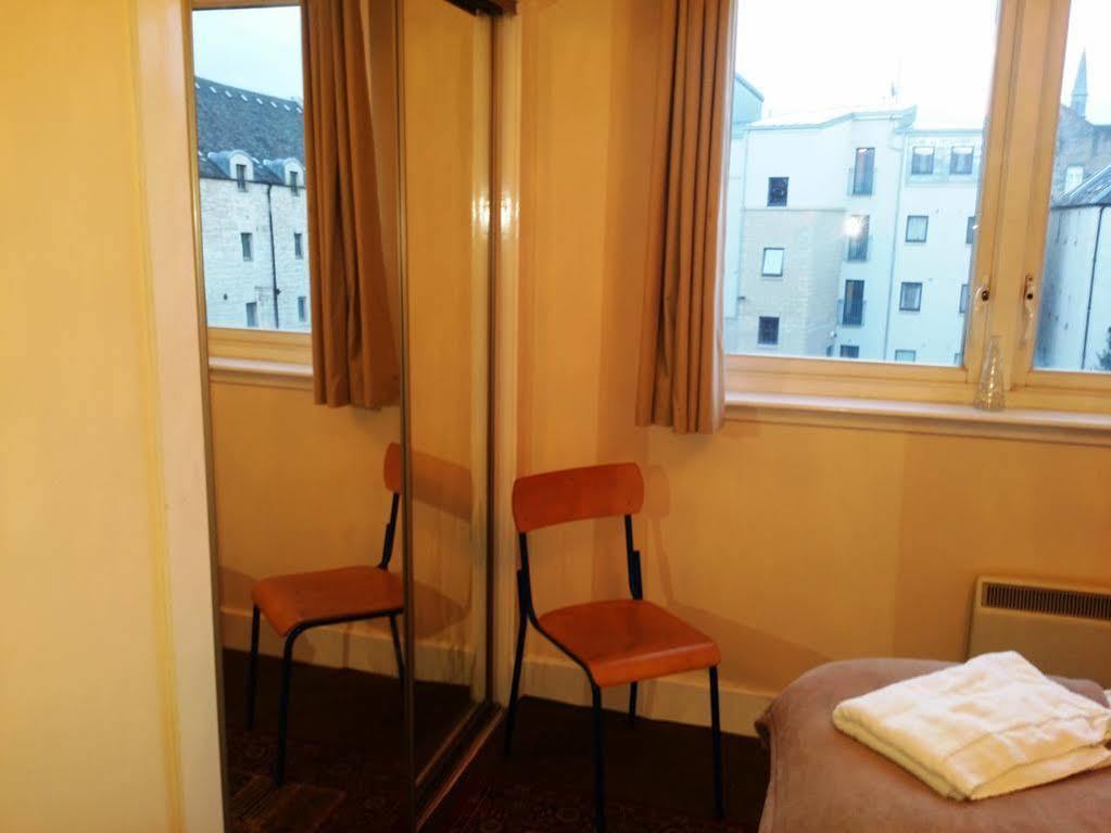 Edinburgh City Center Coady Apartment Sleeps 5 Free Car Park Space المظهر الخارجي الصورة