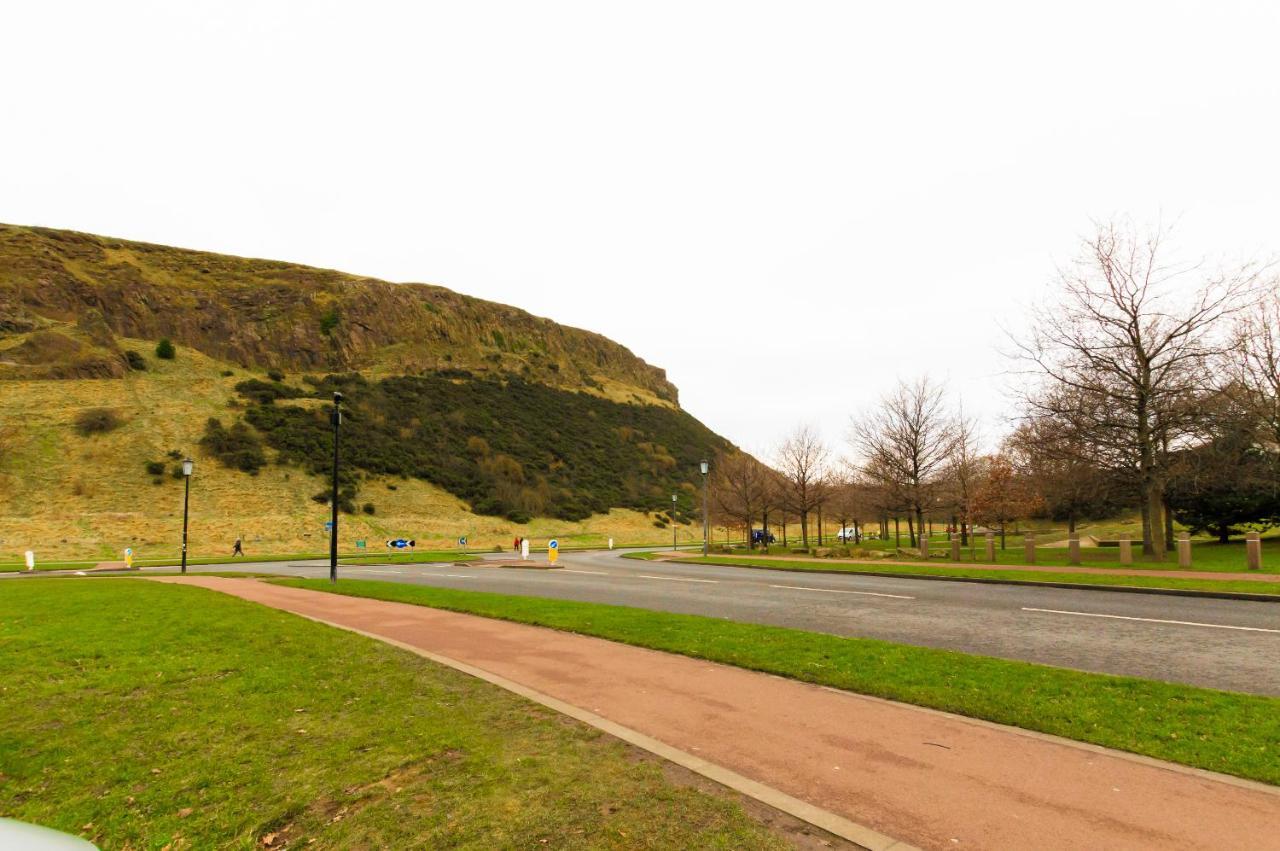 Edinburgh City Center Coady Apartment Sleeps 5 Free Car Park Space المظهر الخارجي الصورة
